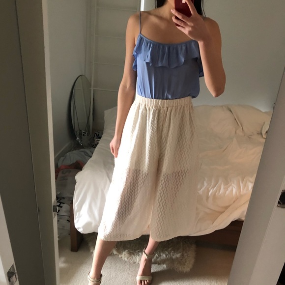 Light blue H&M ruffle cami - Picture 4 of 6
